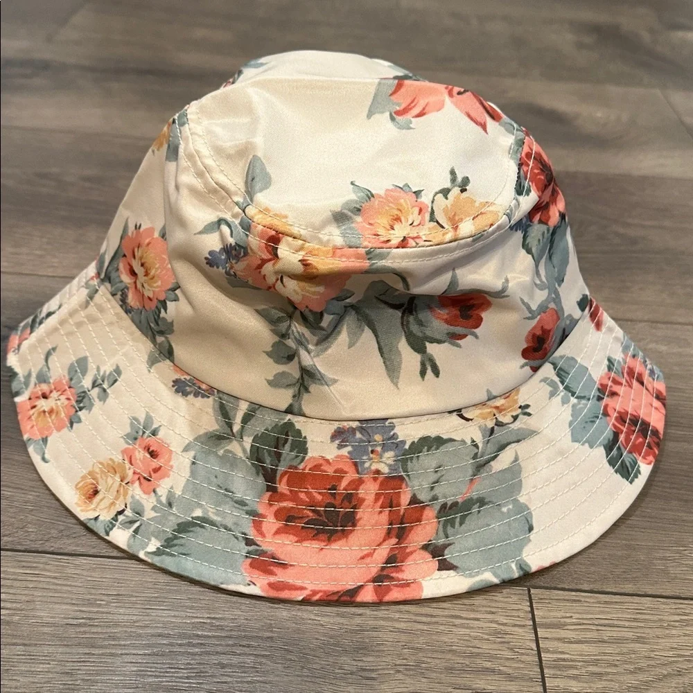 Loeffler Randall Ivy Bucket Hat from Anthropologie - Picture 4 of 8